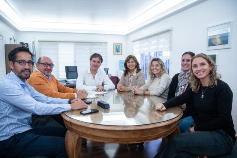 Convenio de prestaciones entre el Centro de Salud Dr. René Favaloro y Seros