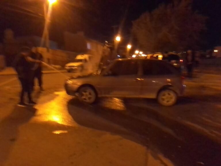 Se le incendió el motor de vehículo cuando circulaba por zona sur