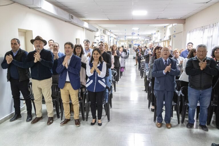 Subsidio de 10 millones de pesos para la construcción del muro de la Esc. Ceferino Namuncurá