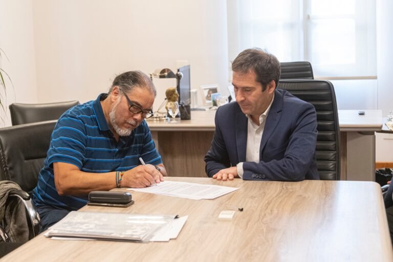 Nuevo aumento salarial para todos los empleados municipales