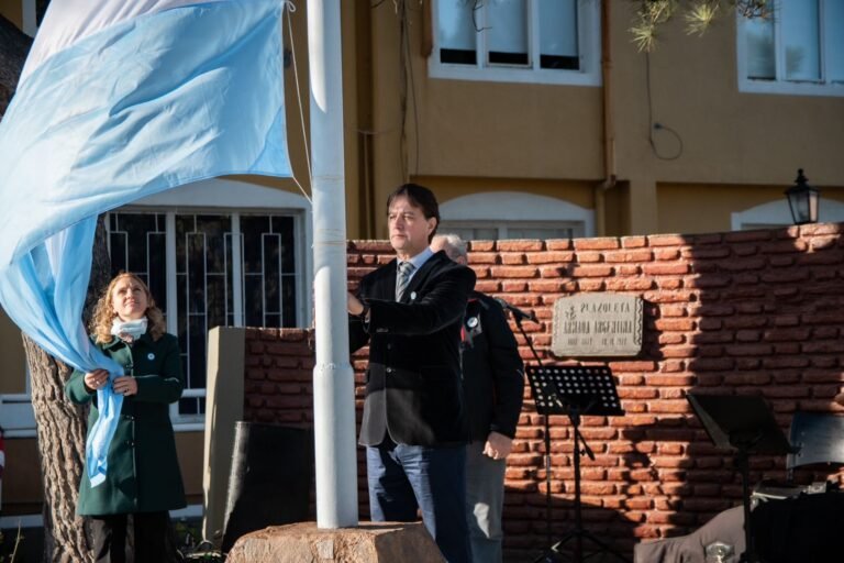 Rada Tilly celebró el 213° aniversario de la Revolución de Mayo