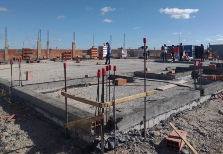 Educación: Representantes de Nación recorrieron obras de Jardines en Comodoro y Rawson