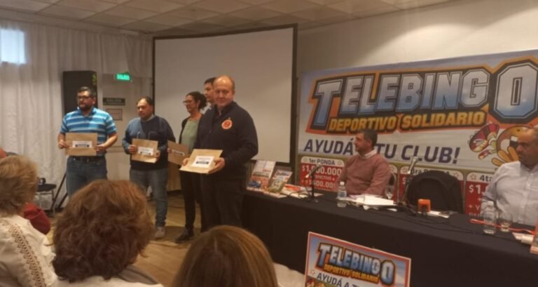 Bomberos Voluntarios se suman a la venta del Telebingo Solidario