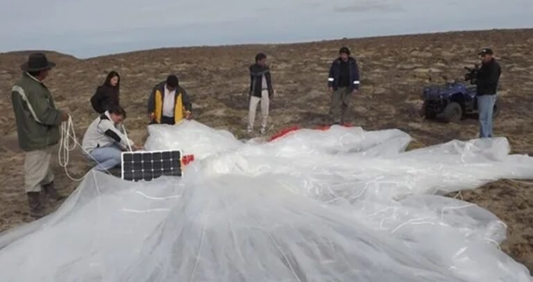 Un globo de la NASA cayó en una zona despoblada de Santa Cruz
