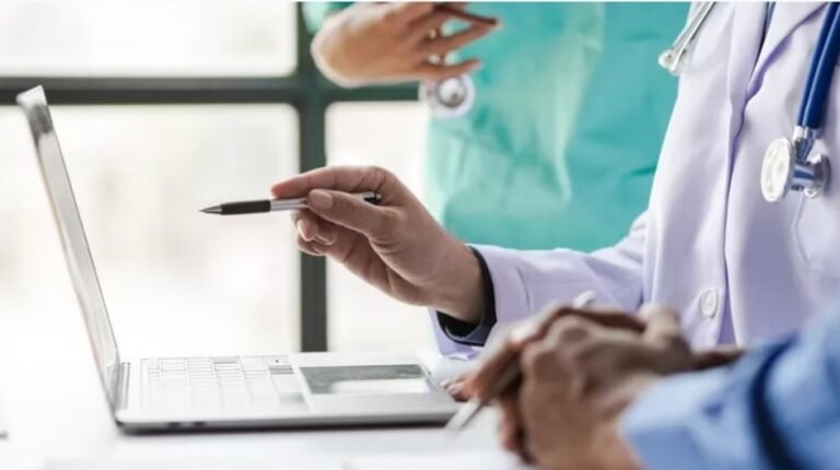 Cuánto aumentarán las cuotas de la medicina prepaga en junio y julio