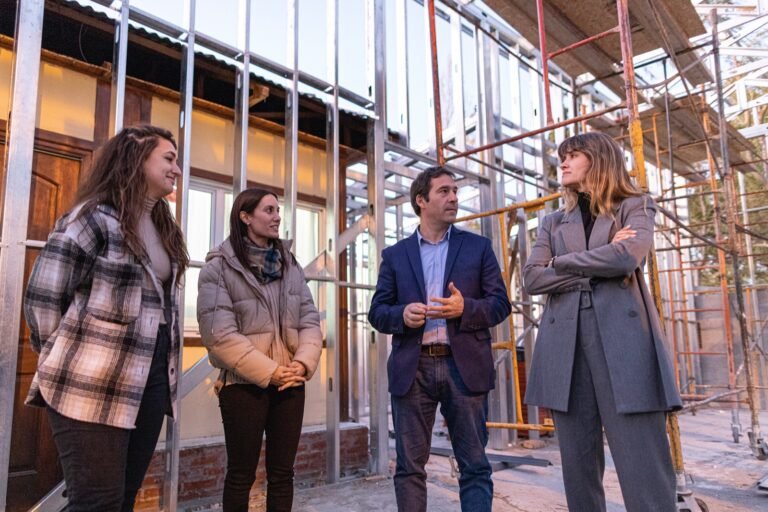 Luque visitó la obra de ampliación de ACARA