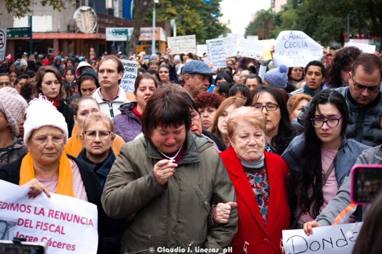 Multitudinaria marcha en Chaco para pedir justicia por el femicidio de Cecilia