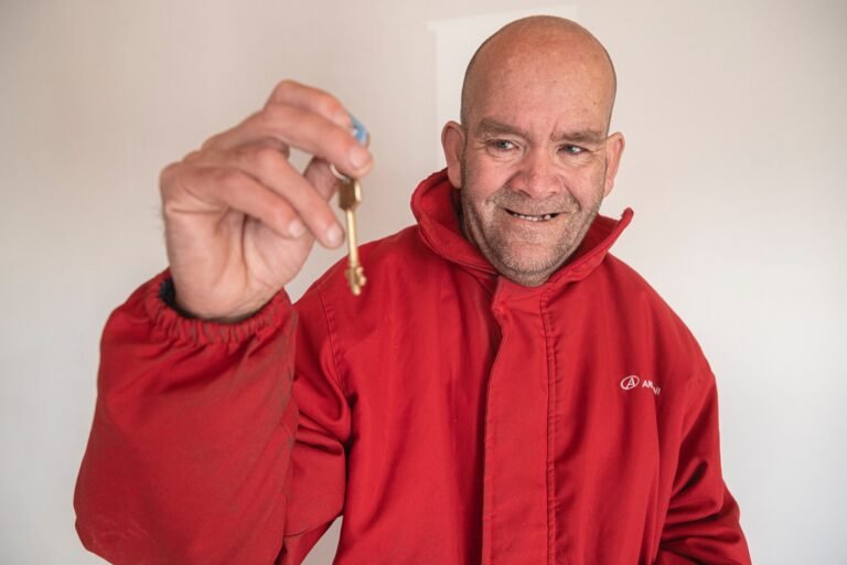 “Cachito” recibió las llaves de su nueva vivienda