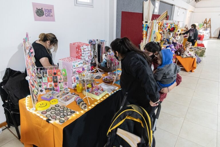 Se concretará una feria de artesanos con motivo del Día del Padre