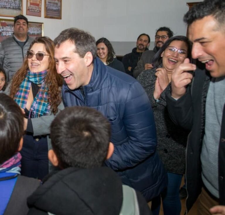 Luque y Balochi recorrieron escuelas de Sarmiento: “La remediación educativa en todo Chubut es urgente”