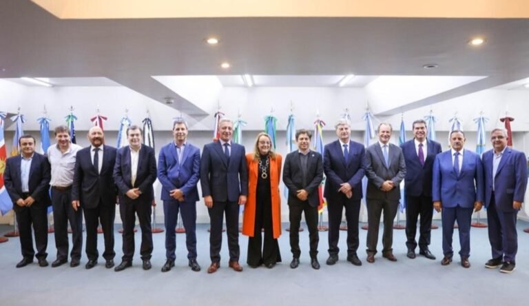 Los gobernadores del peronismo reclamaron una “lista de unidad” en el FdT