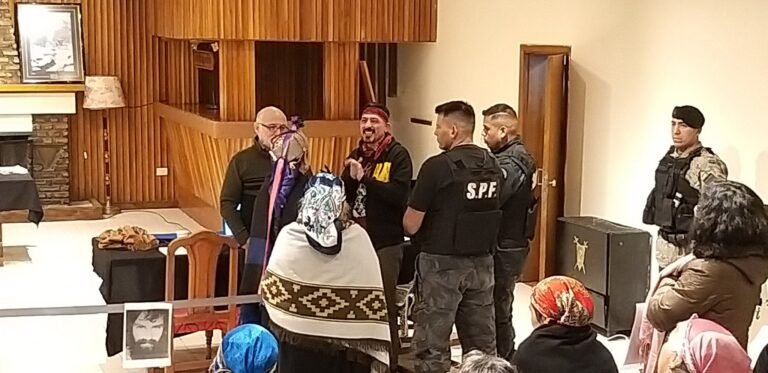 Comenzó el juicio de extradición de Jones Huala y rechazaron su pedido de nulidad