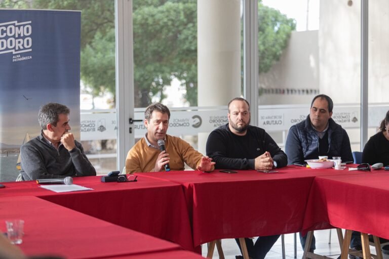Encuentro entre autoridades provinciales y prestadores turísticos locales