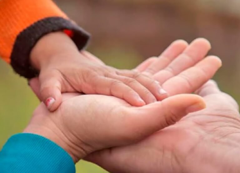 Buscan una familia del corazón para 5 hermanitos