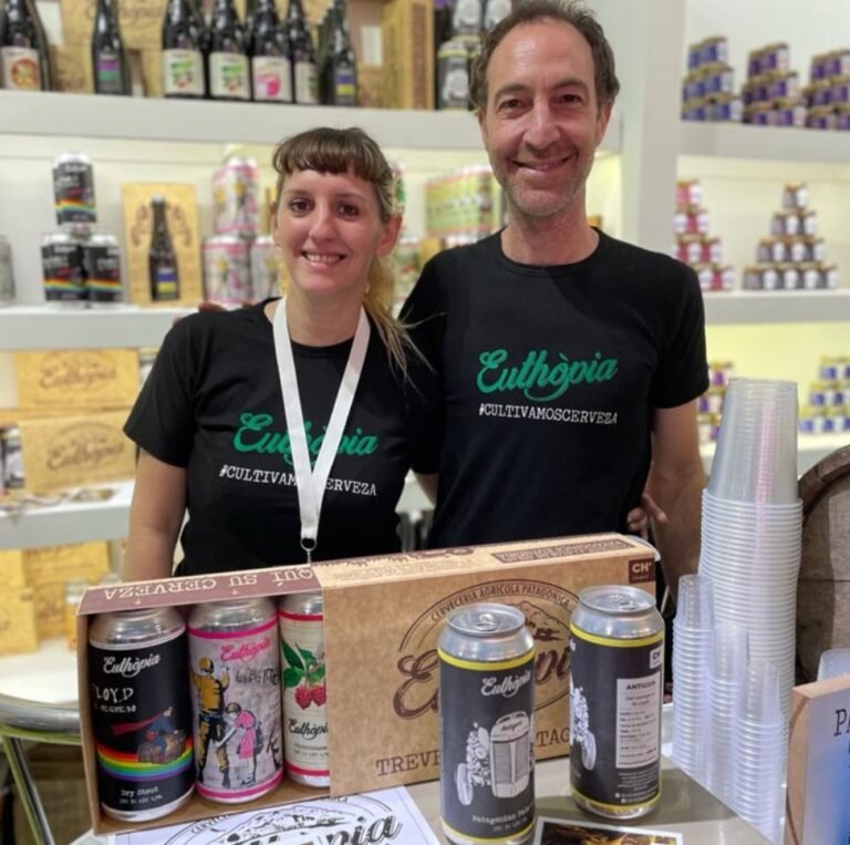 Una cervecería de Trevelin produce la mejor cerveza rubia del país