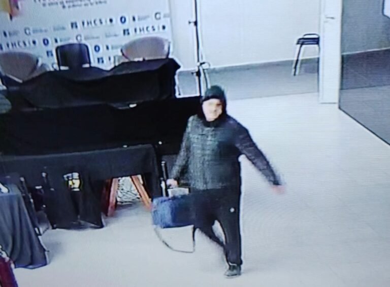 Identificaron al delincuente de la Feria del Libro, pero no dieron con los elementos robados