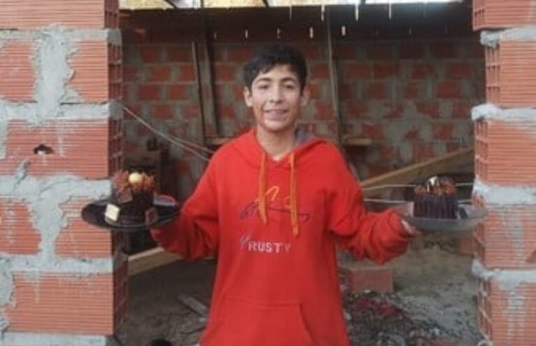 El pastelerito que sufre bullying tendrá su propio programa de cocina