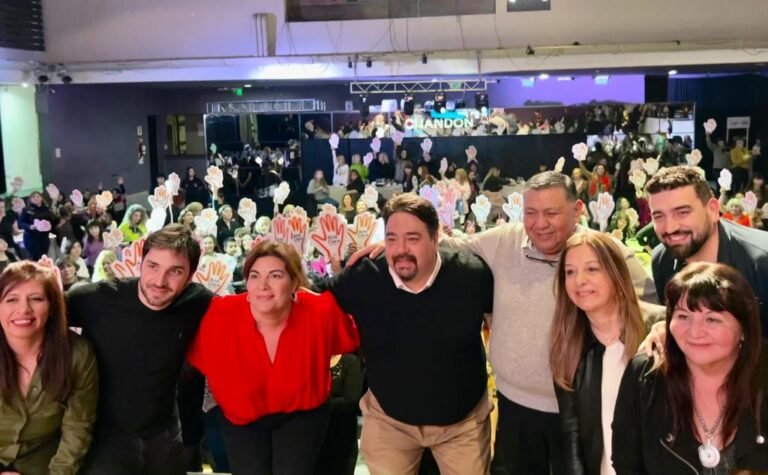 Torres junto a Ana Clara Romero y Jorge Ávila encabezaron reconocimiento a mujeres petroleras