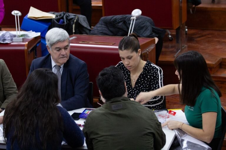 Elecciones: Más de 400 mesas ya fueron escrutadas
