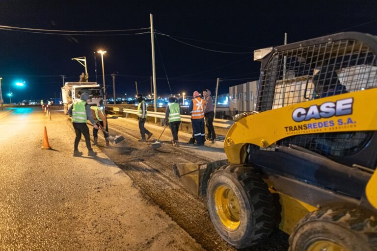 Avanza el reasfaltado de la Ruta Nacional N° 3 en horario nocturno