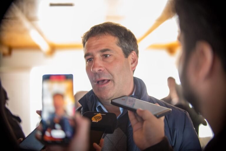 Luque: “Demostramos transparencia en cada acto licitatorio”