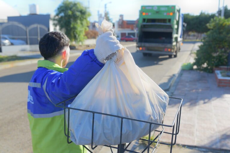 Cómo funcionará la recolección de residuos y el barrido este feriado