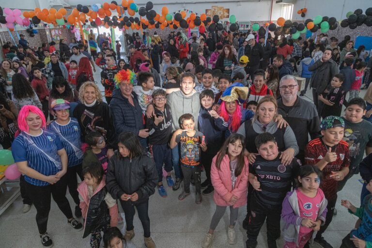 Cientos de niños disfrutaron de los festejos por el Mes de las Infancias