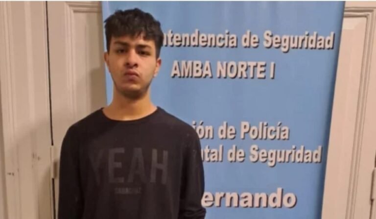 Horror: mató a su hermana de 14 años y le confesó por teléfono a su papá