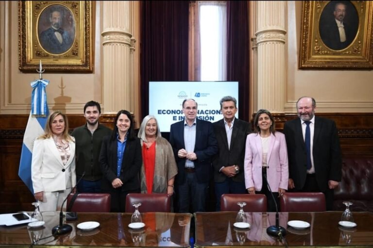Torres pidió a las autoridades del SENASA concurrir al Senado por el brote de influenza aviar