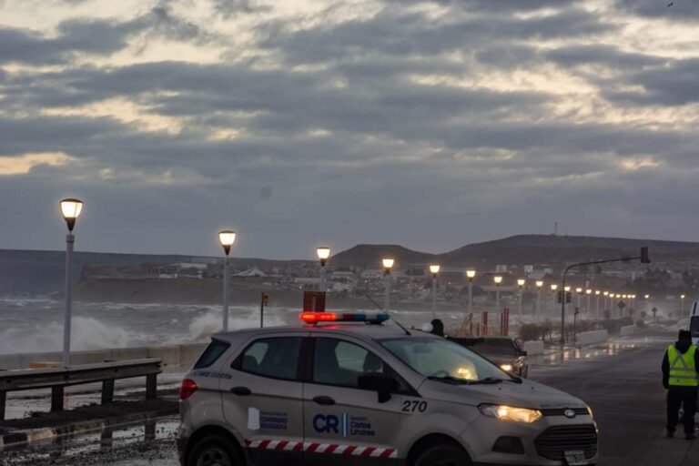 Jueves con neblina y probabilidad de lluvias