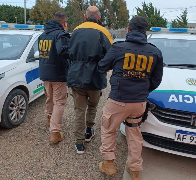 Detuvieron y trasladaron a un hombre con pedido de captura por abuso sexual