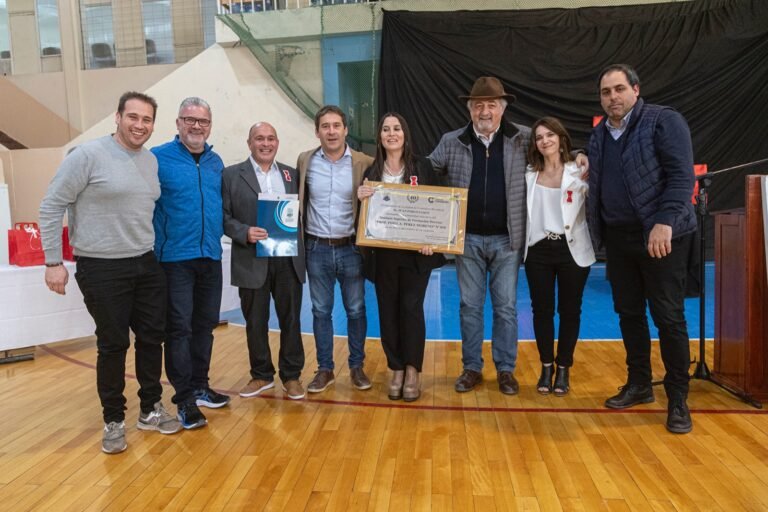El Instituto Superior de Formación Docente N° 810 celebró sus 40 años