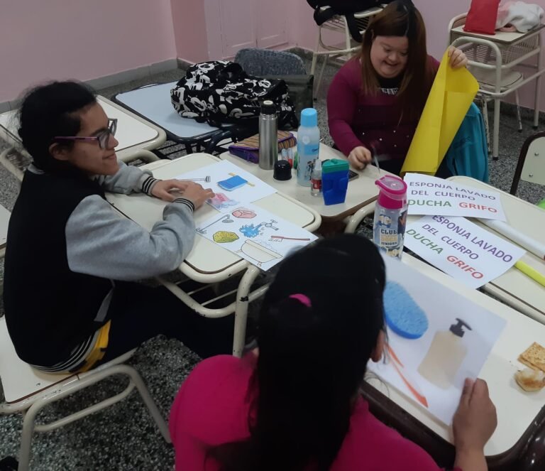 Educación para Jóvenes y Adultos: La Escuela 614 invita a su muestra anual