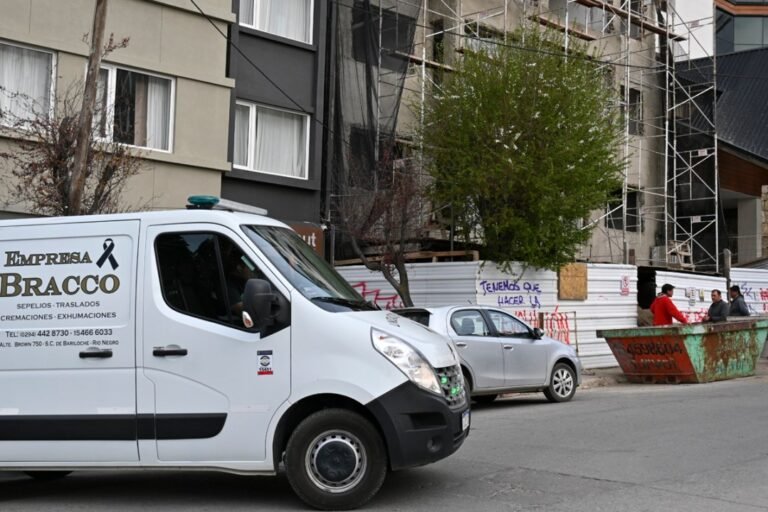 Murió un joven tras caer de un edificio en construcción en Bariloche