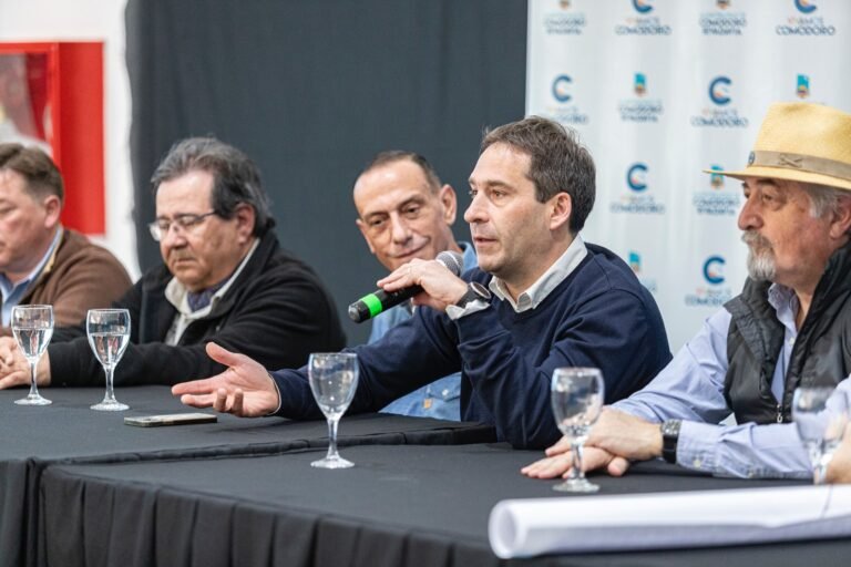 Firmaron el inicio de obra de la primera etapa del Camino de Circunvalación