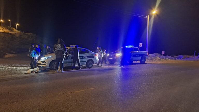Robaron herramientas de un Jeep estacionado