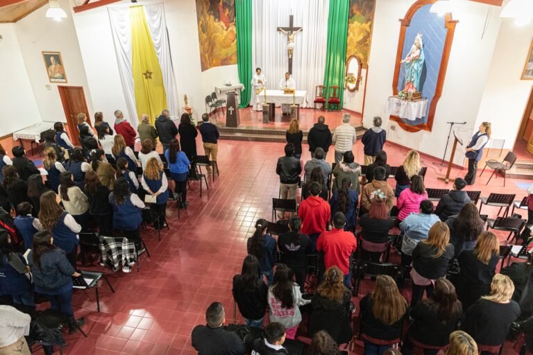 Luque participó de la misa por el Día de la Gratitud, en honor al Padre Corti