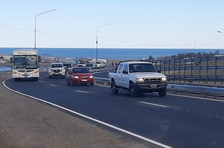 Ruta 3: las fisuras superficiales serán tratadas a través de un sellado con material asfáltico