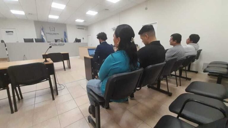 Policías a juicio por una causa de abuso y lesiones