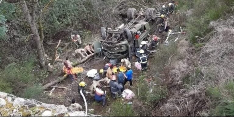 Vuelco en San Martín de los Andes: siguen internados cinco soldados