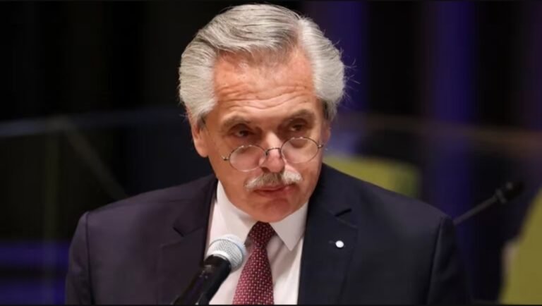 Alberto Fernández ordenó reforzar la seguridad de los ámbitos de la comunidad judía