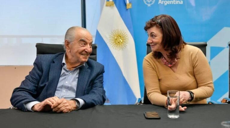 Los empleados de Comercio acordaron una suba salarial trimestral del 47%