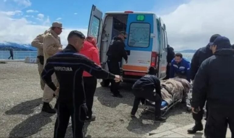 Rescatan a una mujer que cayó al lago Nahuel Huapi