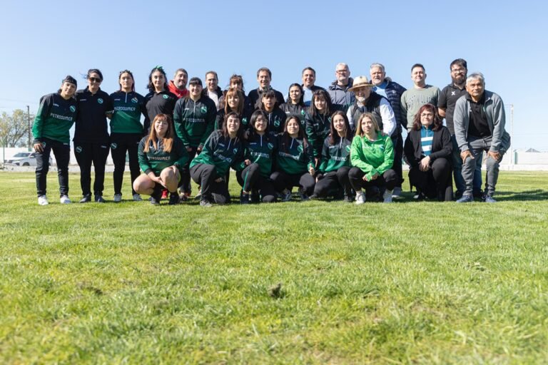 El Club Petroquímica estrenará este domingo su renovada cancha de césped