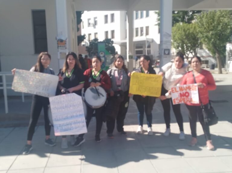 Trabajadoras de limpieza hace dos meses que no cobran su sueldo