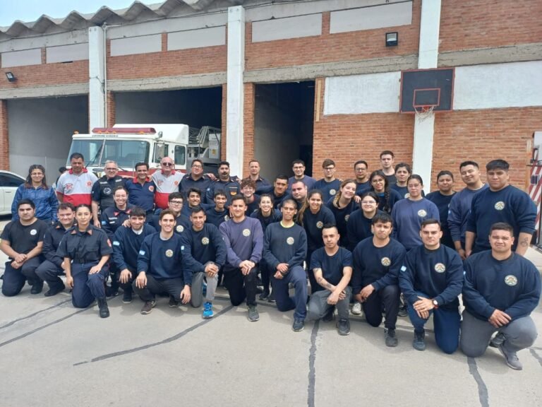 Capacitación para bomberos y finalización del ciclo lectivo de aspirantes