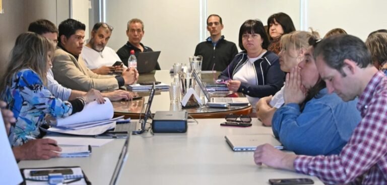 Reunión paritaria: Rechazo de los gremios estatales a la oferta del Gobierno