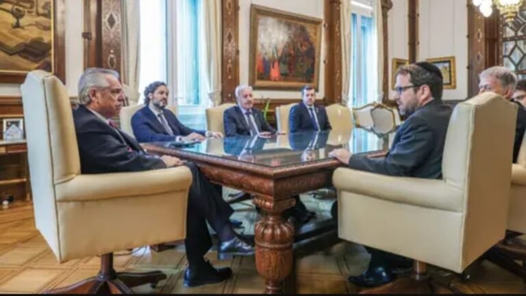 Fernández se comprometió a redoblar acciones para liberar a argentinos secuestrados en Gaza