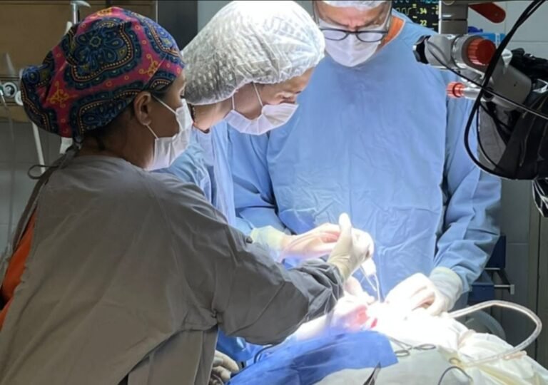 Niño comodorense recibió su implante coclear en el Hospital Zonal de Esquel