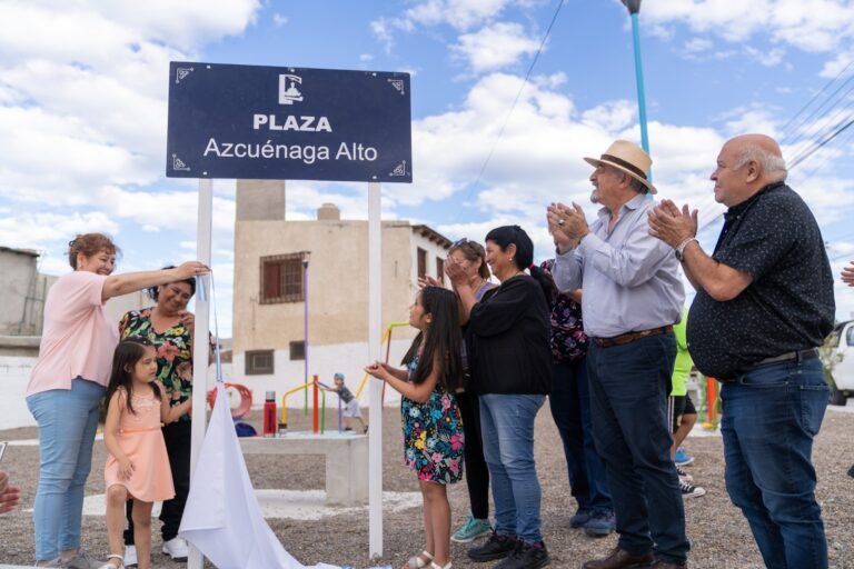 Quedó inaugurada la plaza Azcuénaga alto del barrio Presidente Ortiz